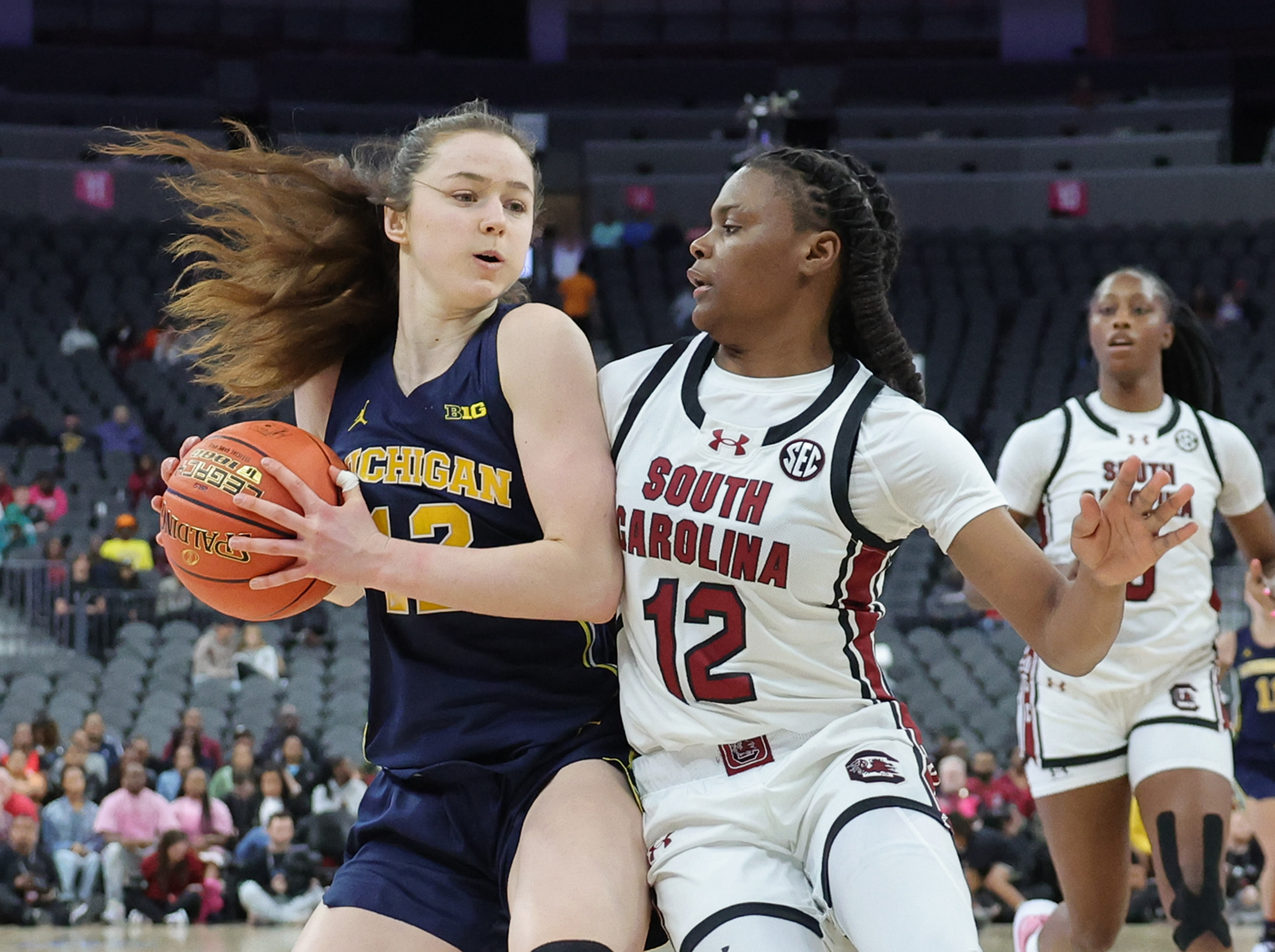 手张伟以 手张伟以