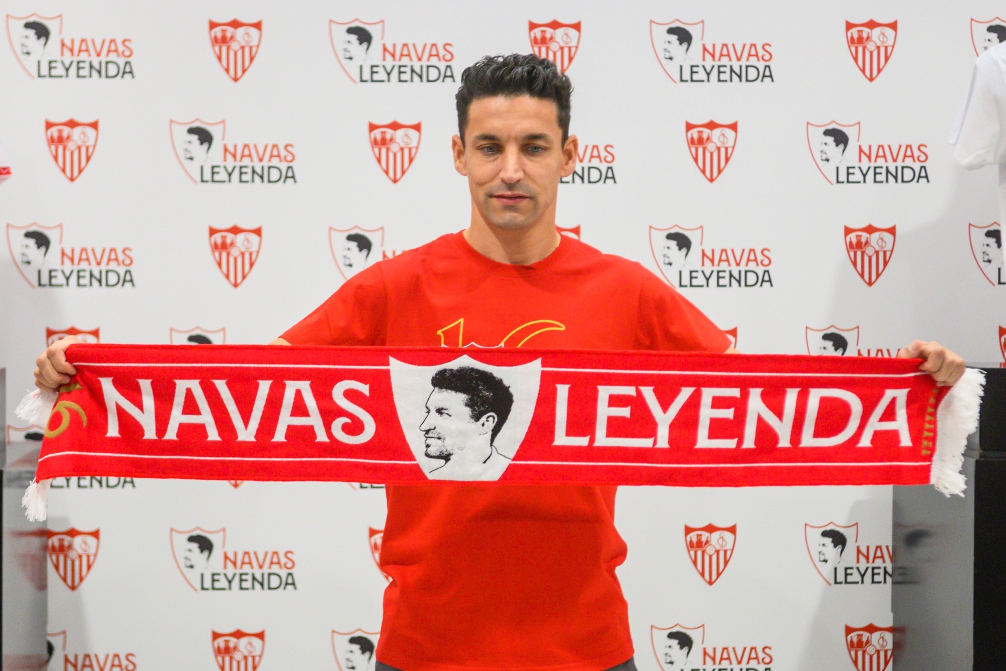 夺都展现了 夺都展现了